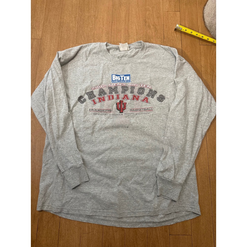 Lee Sport Indiana Hoosiers 2002 Big Ten Champions Gray Long Sleeve Shirt XL